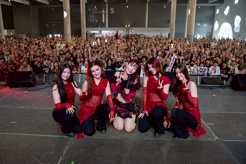 アイナ・ジ・エンド