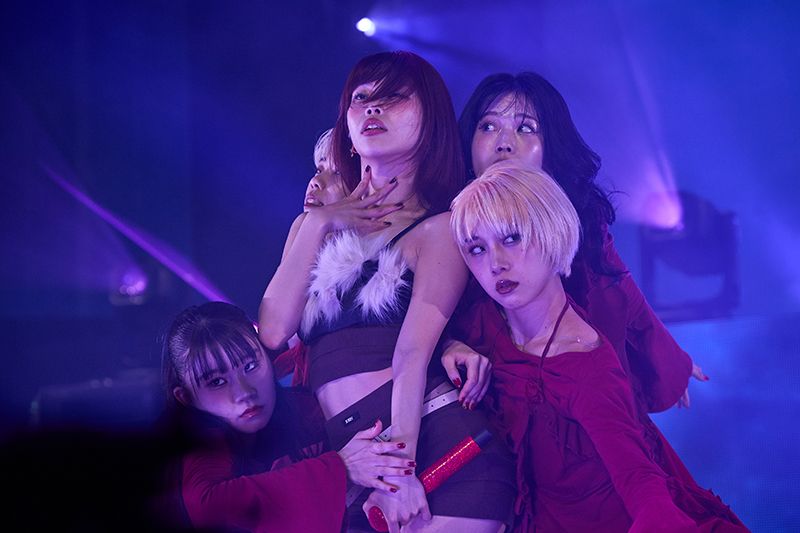 アイナ・ジ・エンド